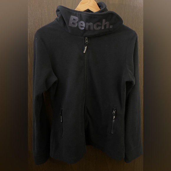 Black Fleece Bench Jacket - Picture 2 of 3